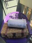 Wicker Insulated Basket Large Set For 4 Happypicnic Dinnerware. Fixed Price $50.00.