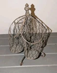 Wire Utensil Caddy 4 Chicken Holders Farmhouse Rustic Kitchen Gray Rotates. Fixed Price $18.99.