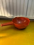 Vtg Tupperware 1523-3 Qt Strainer Colander W/ Handle Large Burnt Orange. Fixed Price $14.39.
