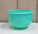New Tupperware 1424-3 Lettuce Crisper Bowl Container Only No Lid Or Spike. Fixed Price $18.99.