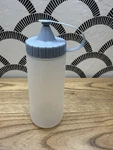 Vtg Rubbermaid 16 Ounce Condiment Squeeze Bottle Blue Flip Top Lid 0483 Euc!. Fixed Price $17.99.