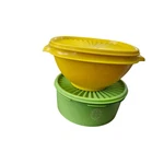 Vintage Tupperwear Servalier Bowls Yellow 836-7 837-5 ,green 1205-25 1204-13. Fixed Price $26.00.